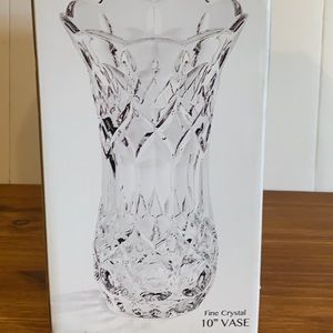 Ariel 10” Fine Crystal Vase